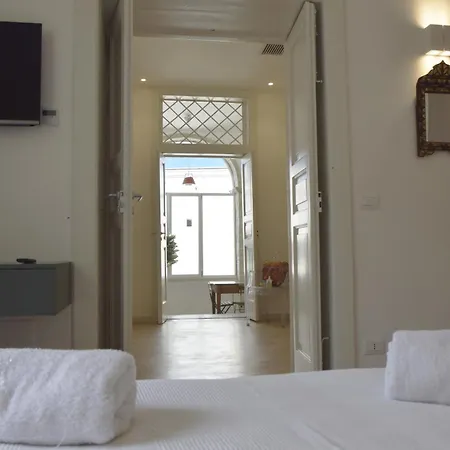 Second Floor Apartman *